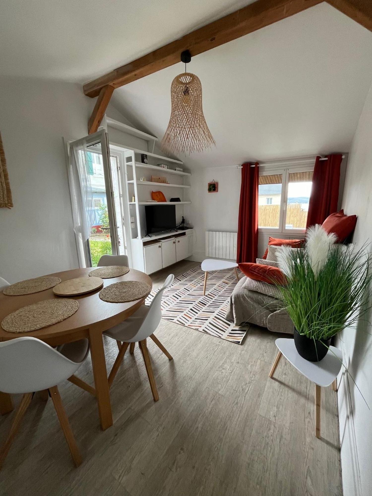 Lalyne- Maison De Charme Et Son Studio Trouville Sur Mer Extérieur photo