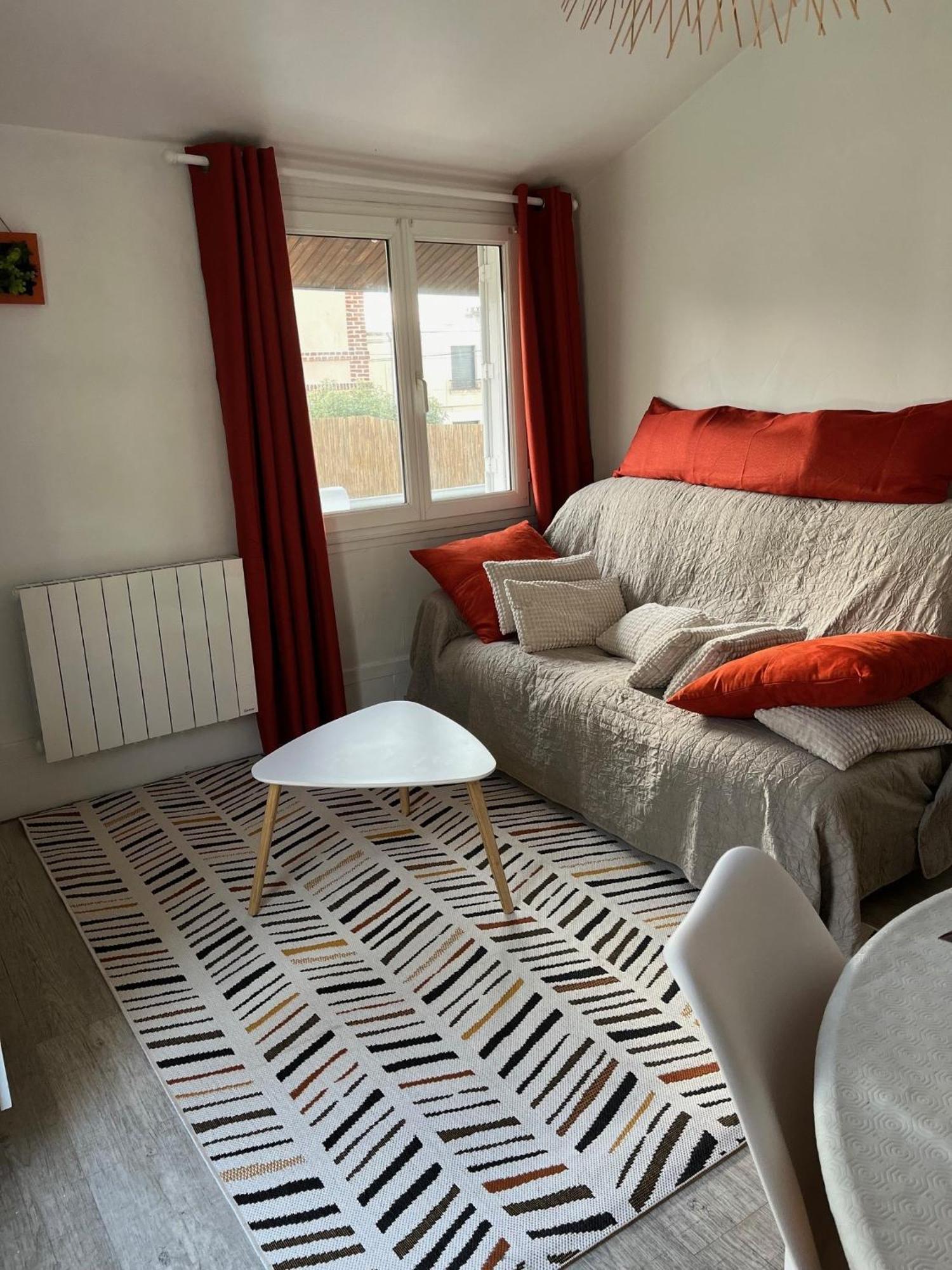 Lalyne- Maison De Charme Et Son Studio Trouville Sur Mer Extérieur photo